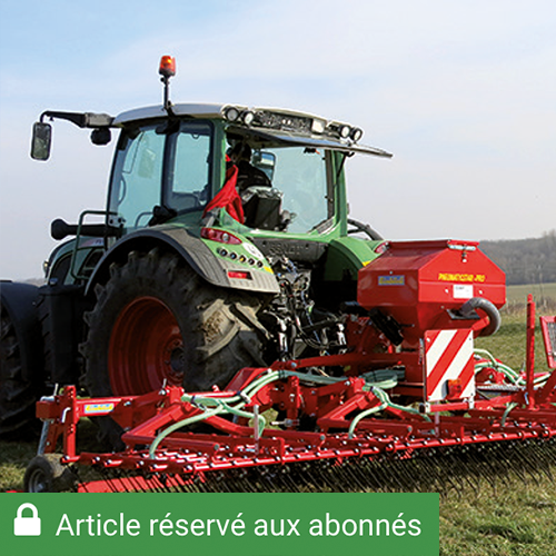 Le sursemis permet de réparer une prairie abîmée. © Photo Bérengère de Butler